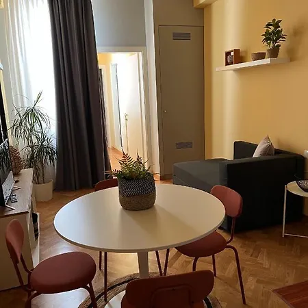 Marchesini Apartahotel Rávena