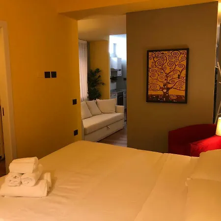 Marchesini Apartahotel Rávena