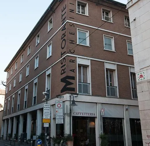 Apartment Hotel Marchesini 4*